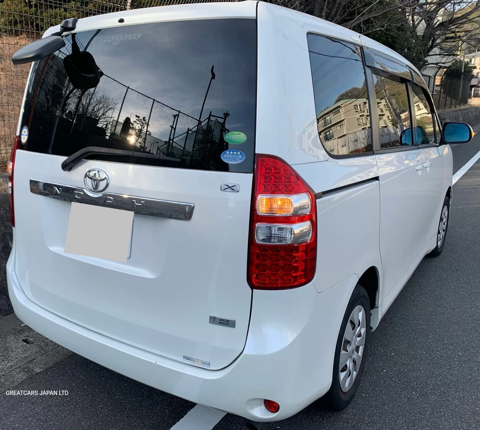 Affordable Toyota Pearl 2wd 2013