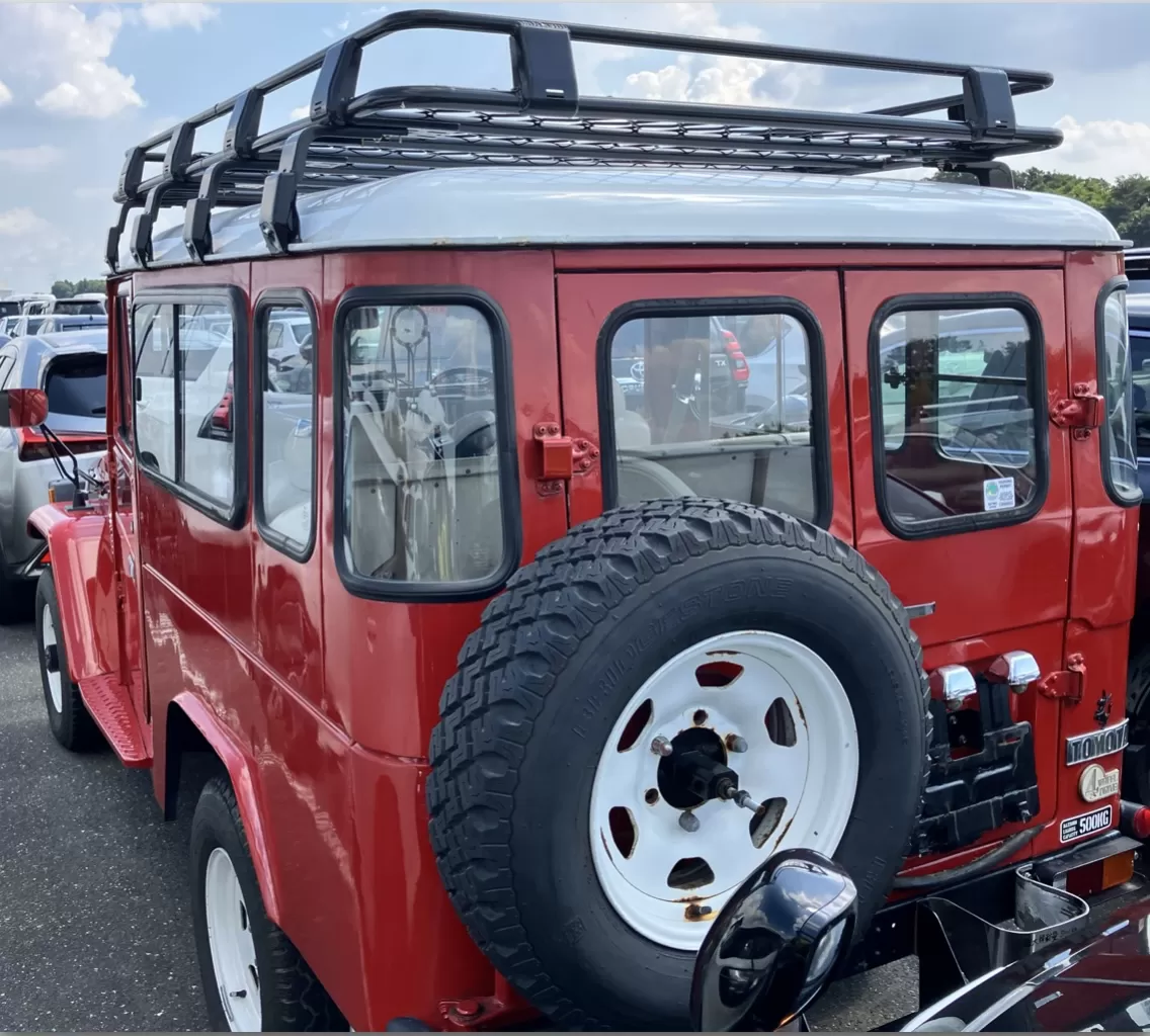 Affordable Toyota Red 4wd 