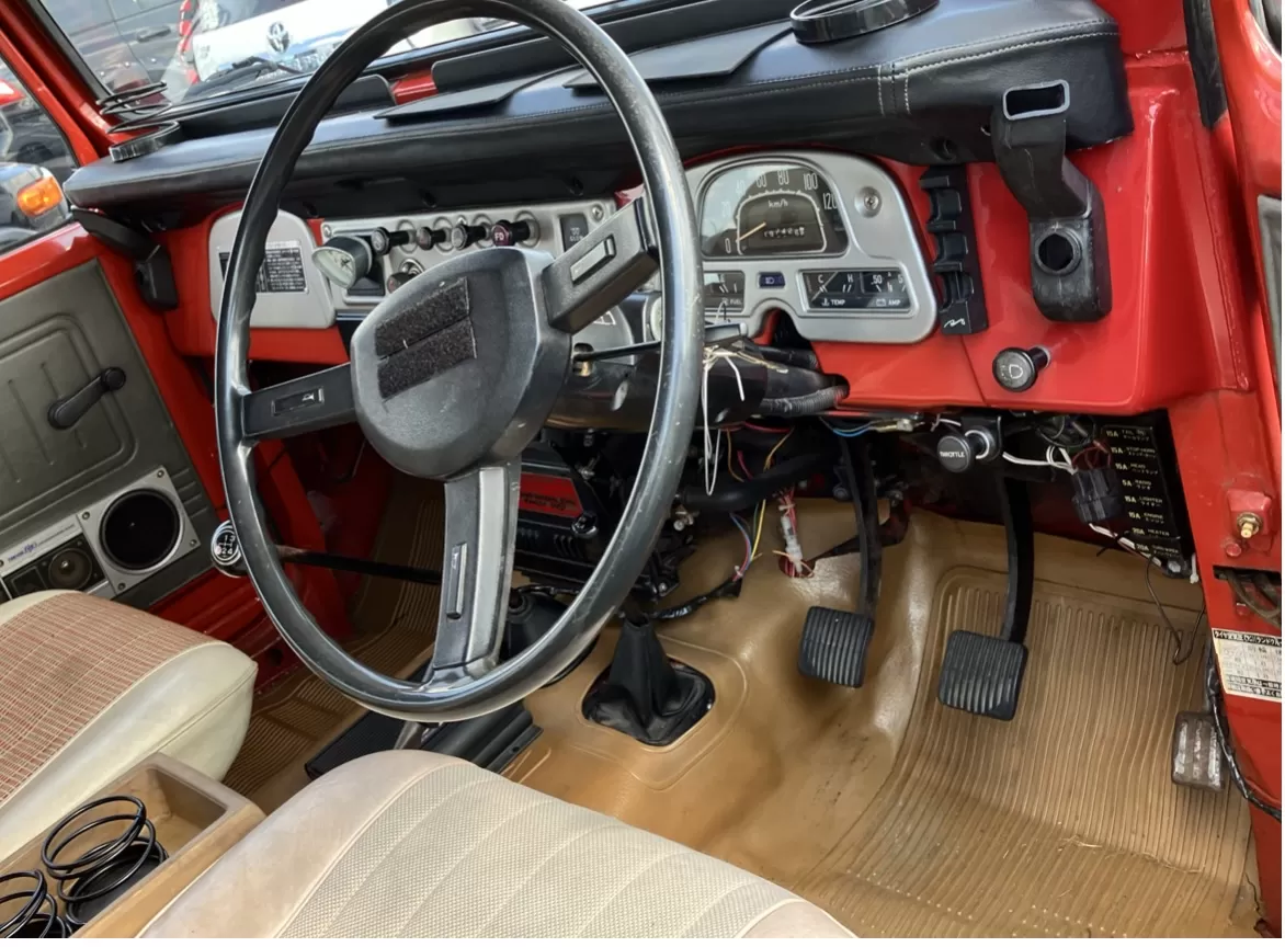 Affordable Toyota Red 4wd 