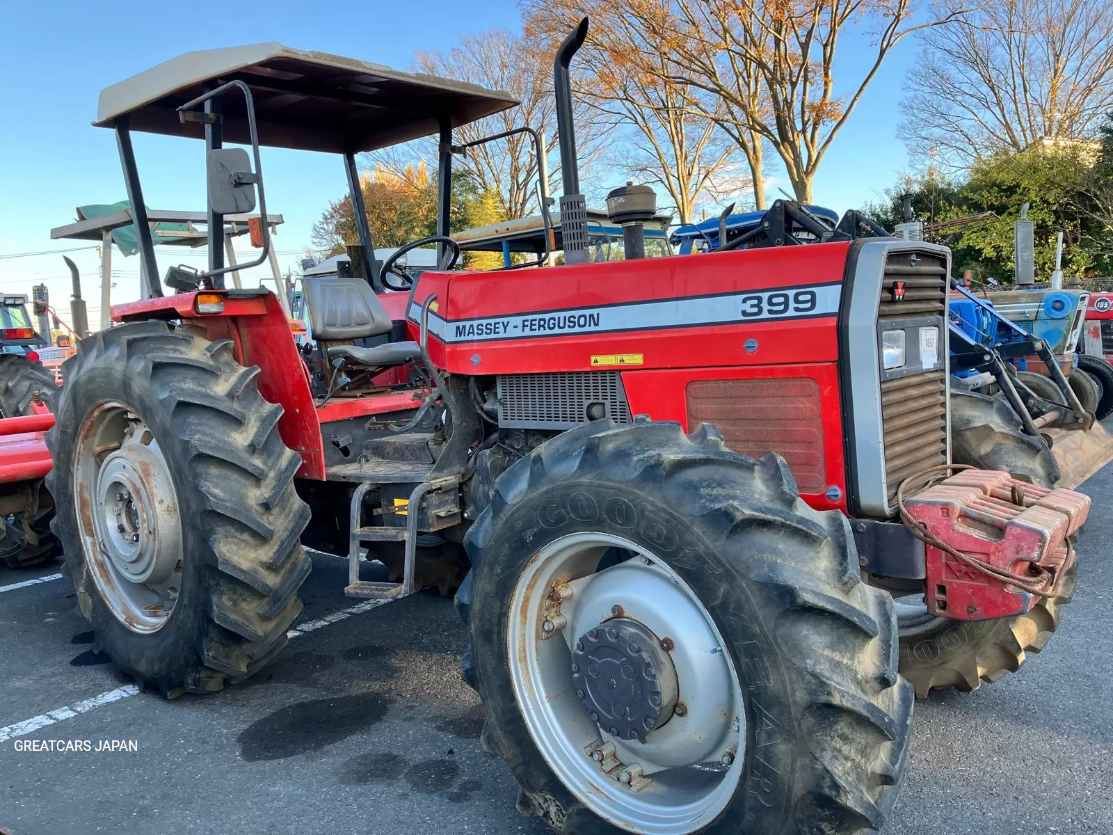 TRACTOR MASSEY FERGUSON 