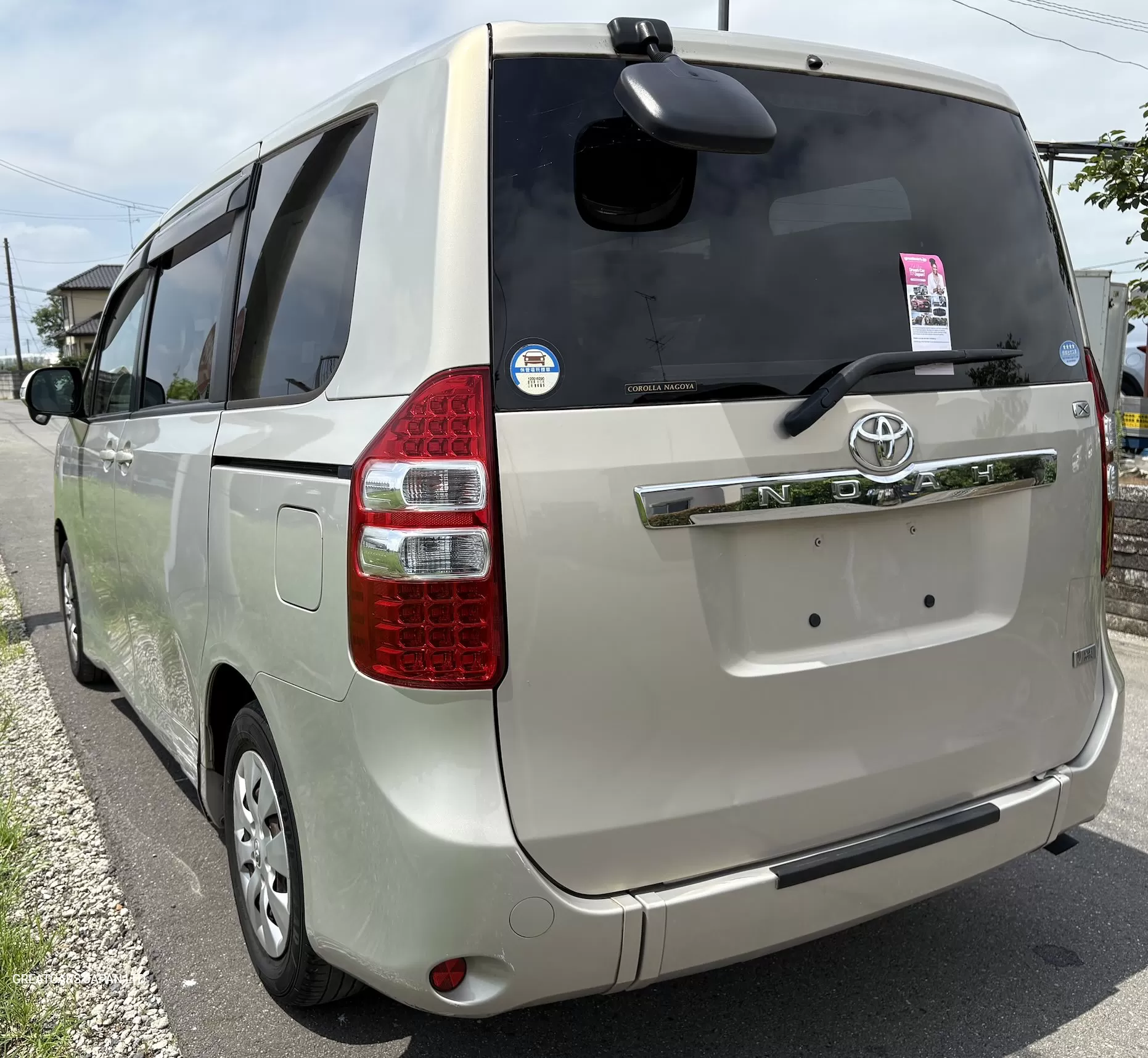 TOYOTA NOAH SI