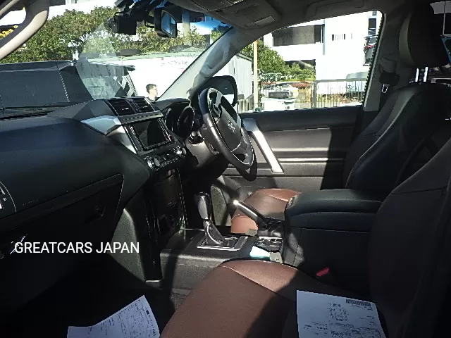 TOYOTA LANDCRUISER PRADO 5D 4WD TX