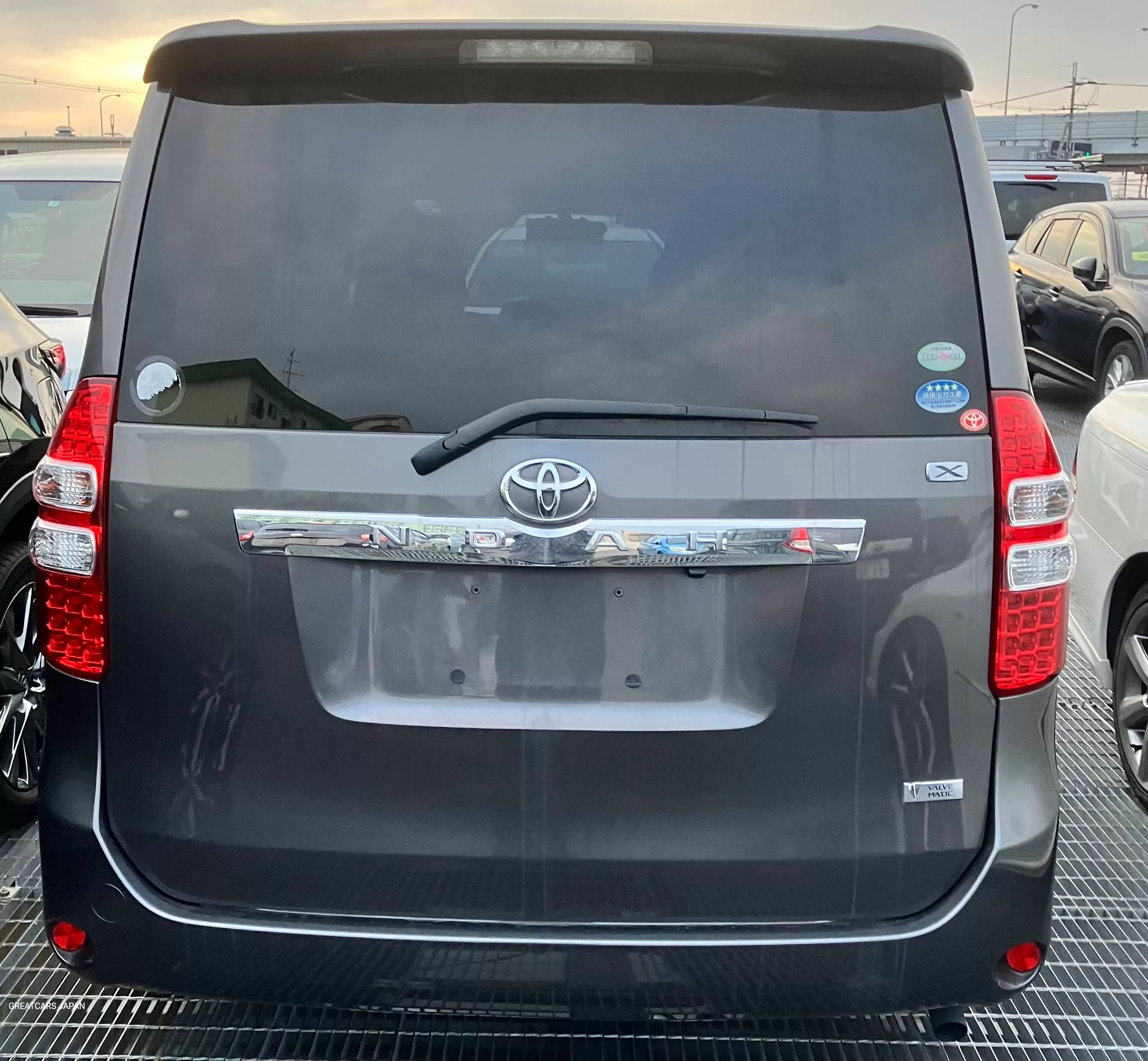 Affordable Toyota Gray 2wd 2012