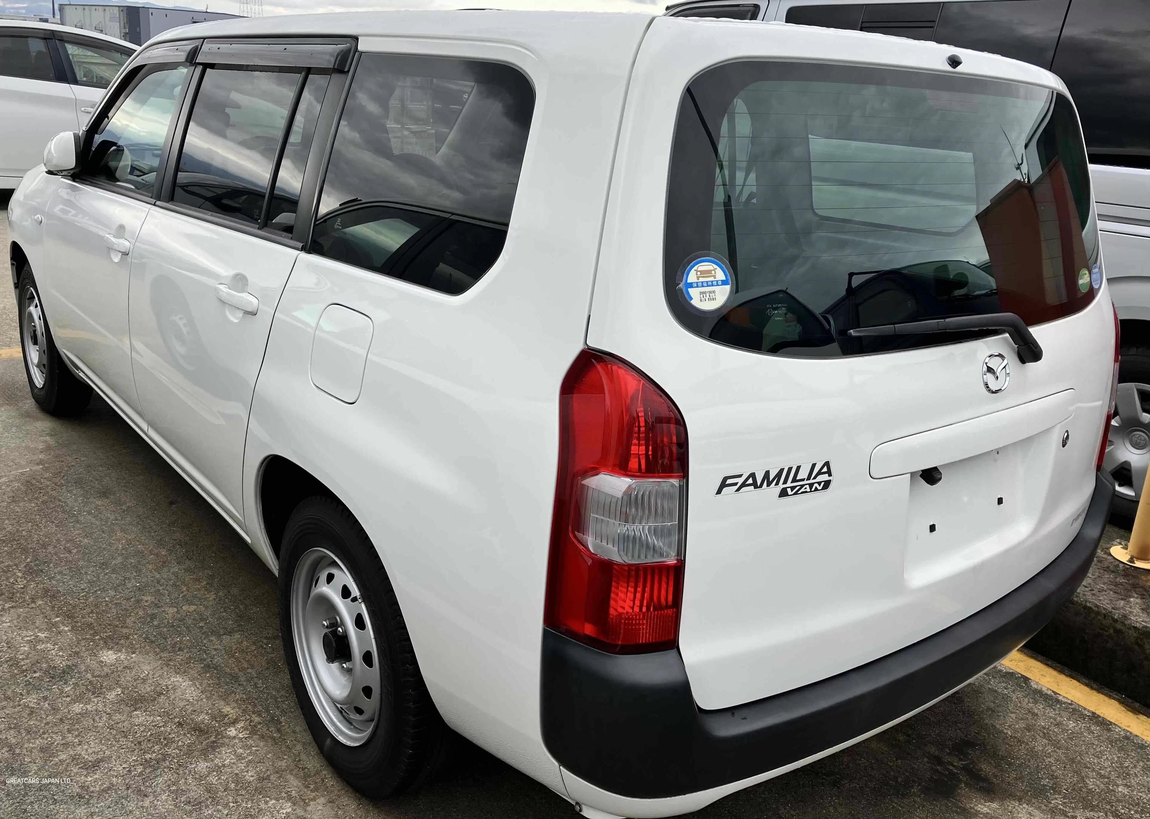 MAZDA FAMILIA VAN DX