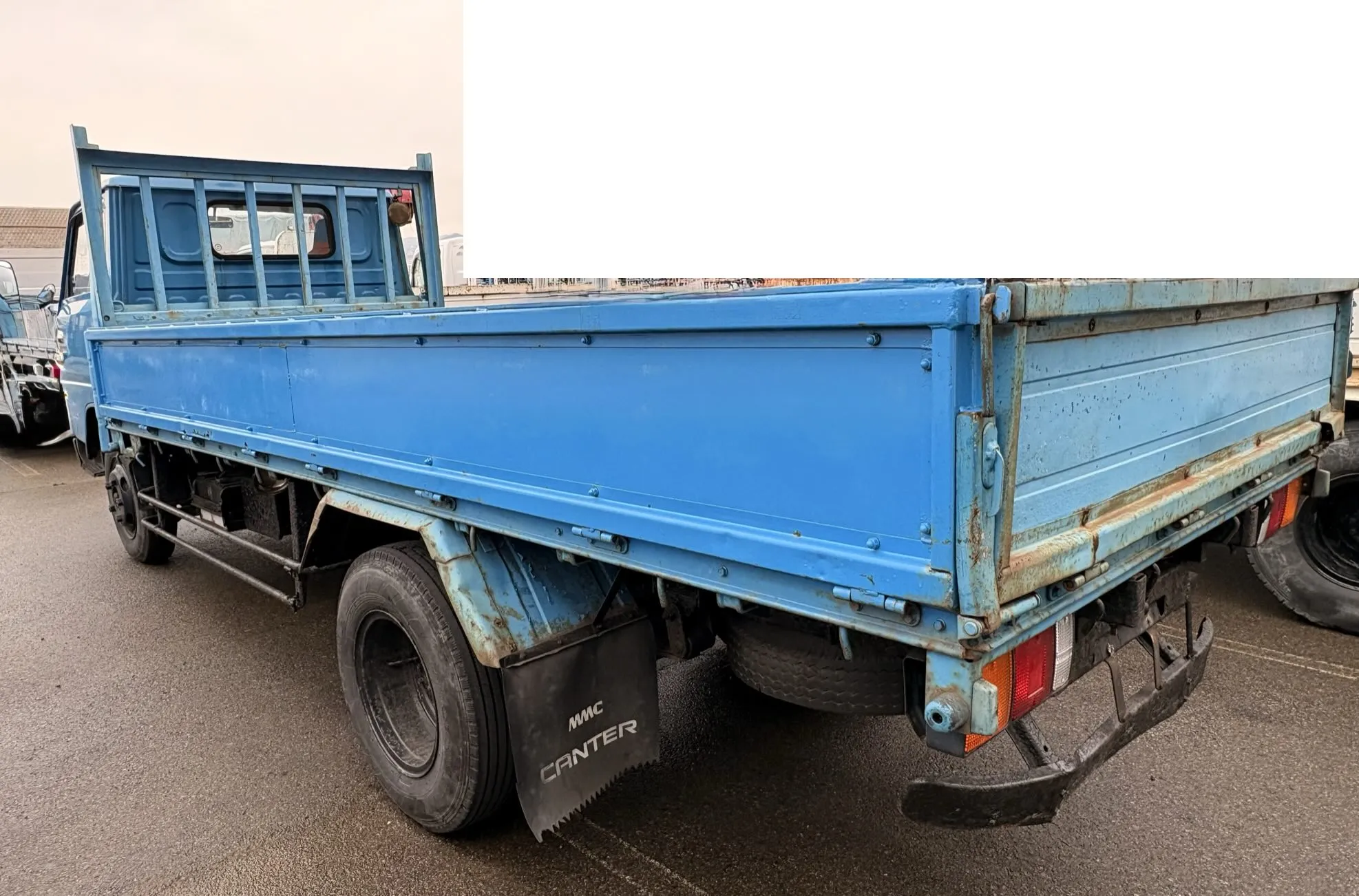 Mitsubishi Fuso Canter 