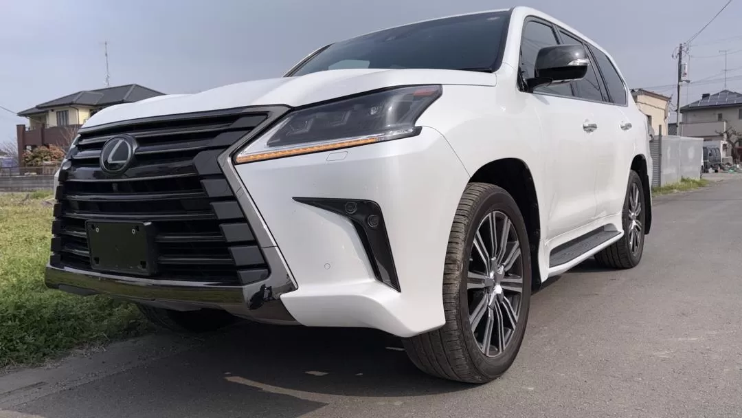 LEXUS LX570