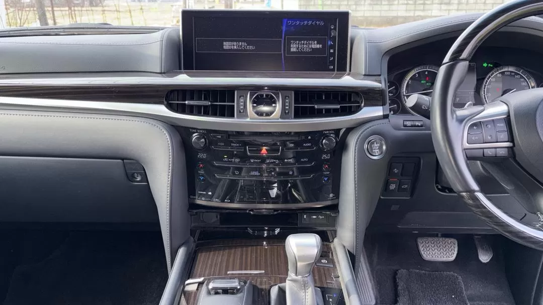 LEXUS LX570