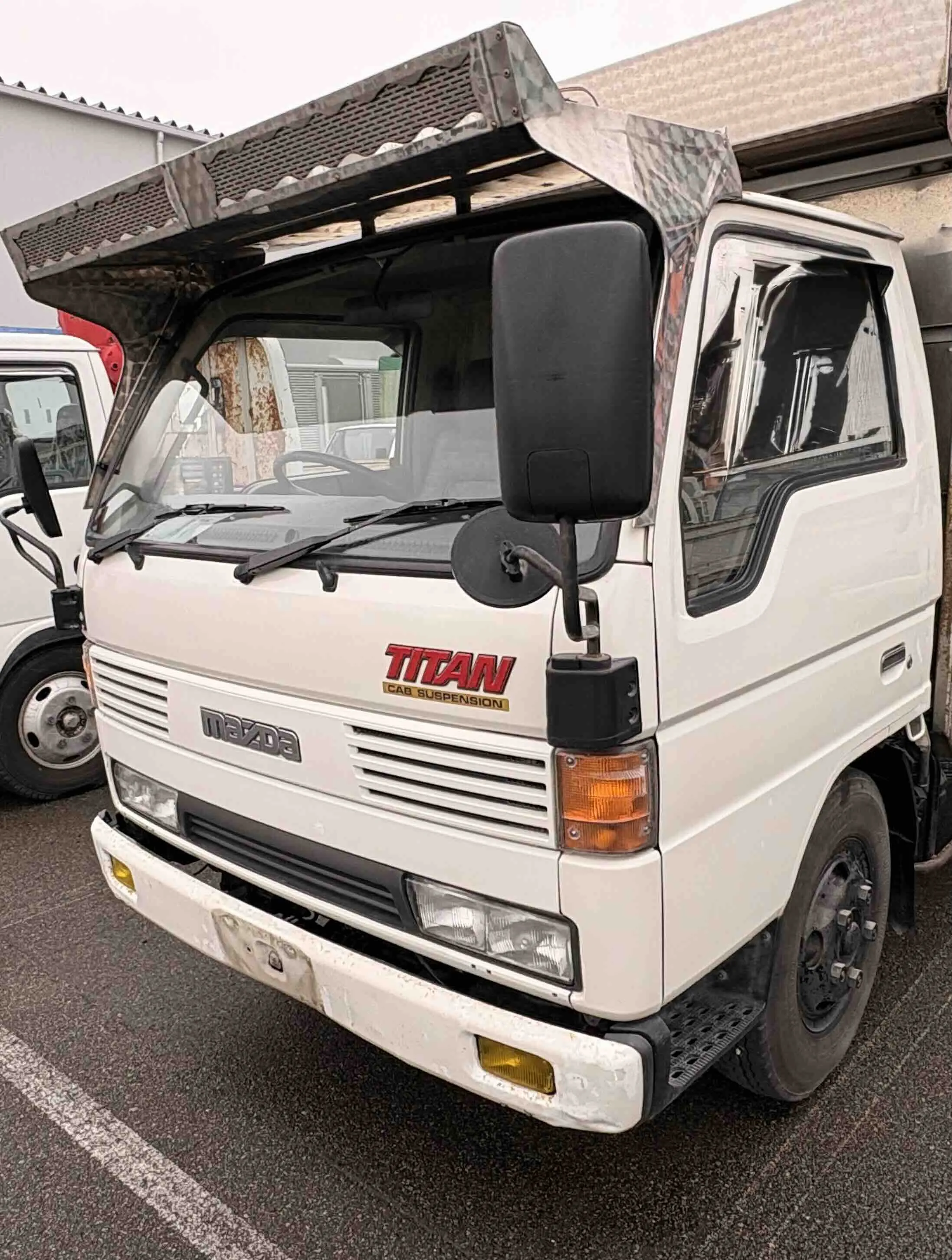 Mazda Titan truck