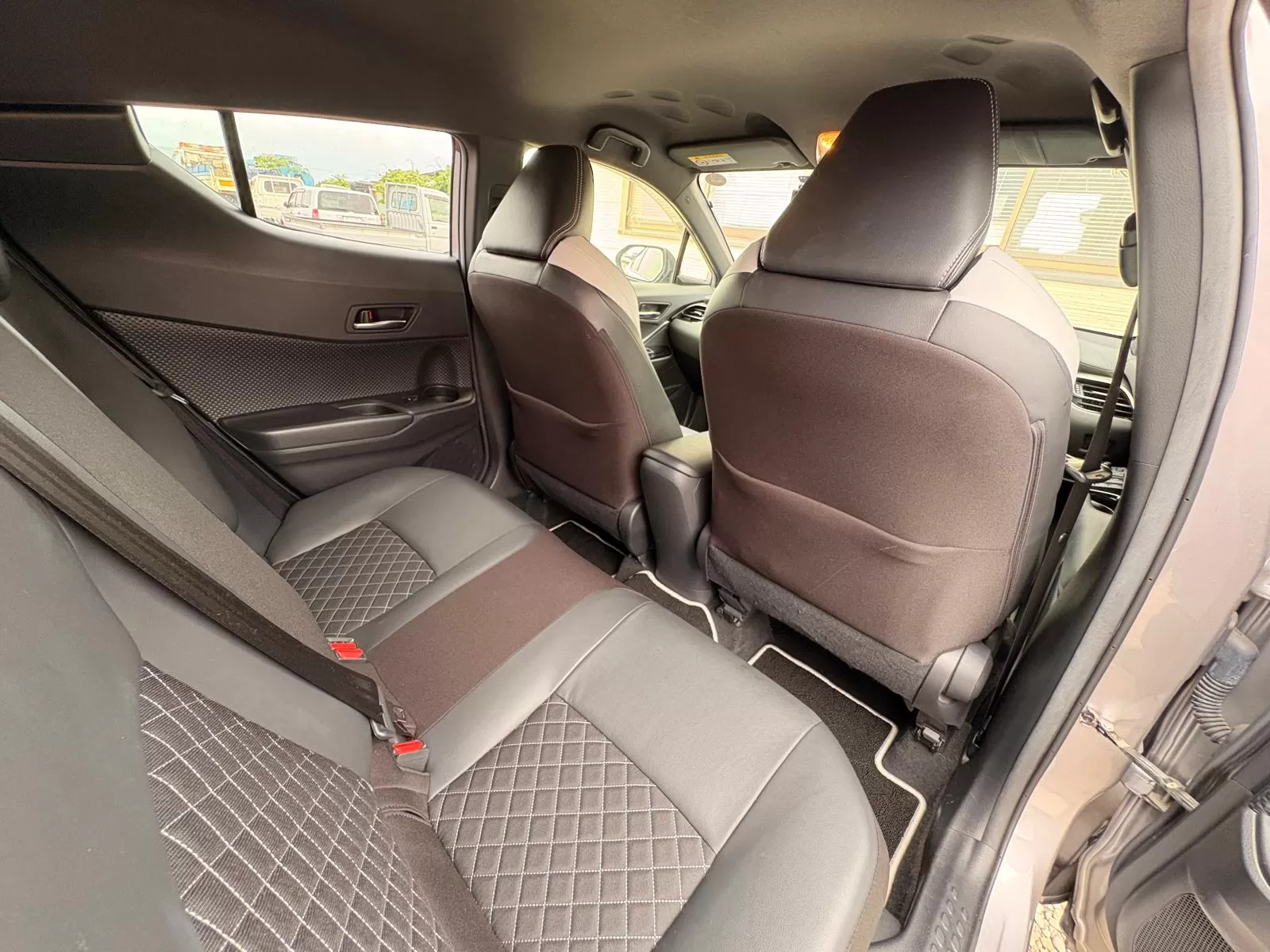 TOYOTA C-HR G MODE NERO