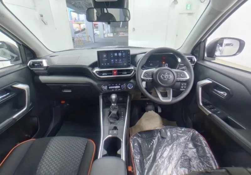 Toyota Raize Hybrid Z