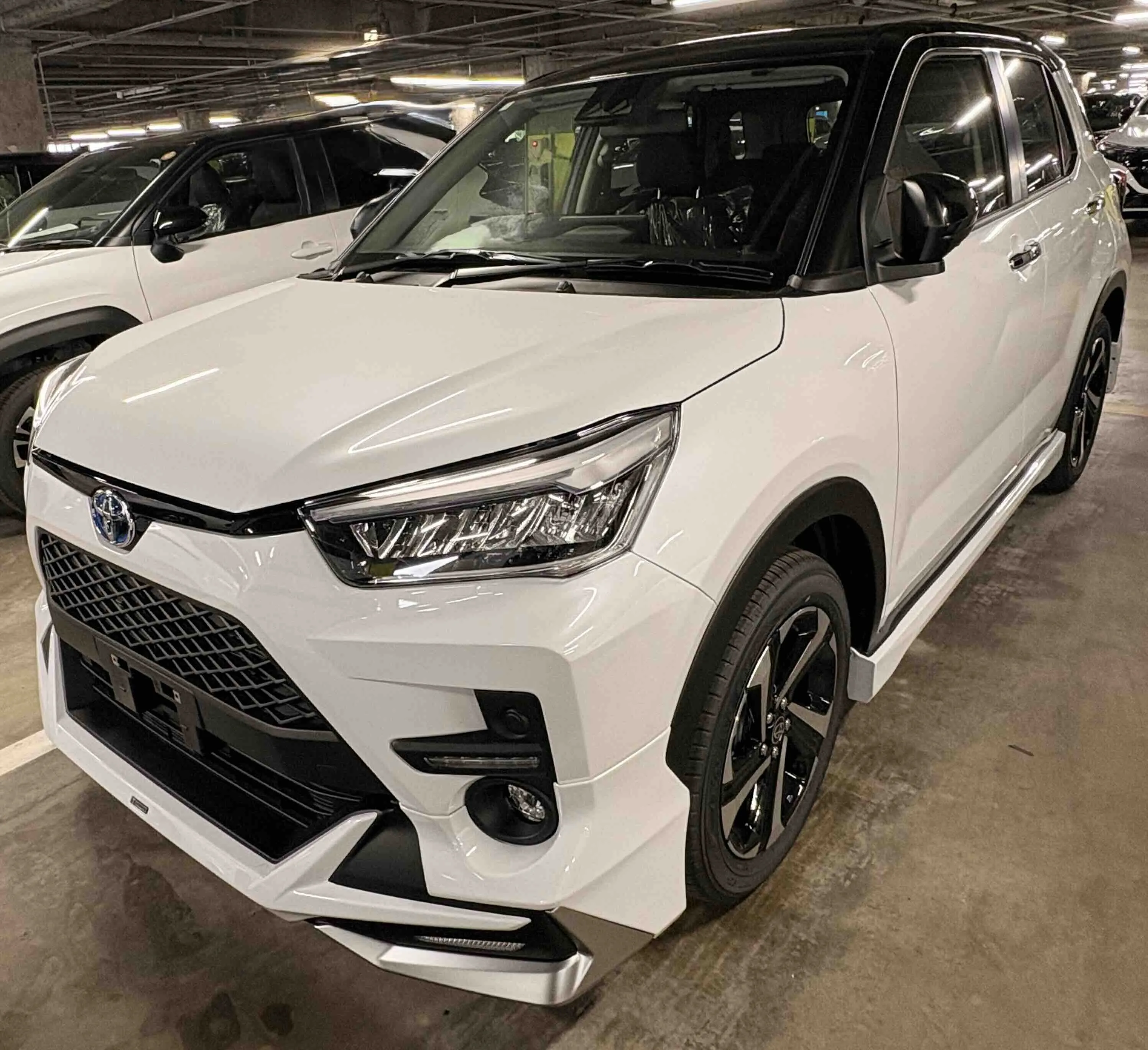 Toyota Raize Hybrid Z