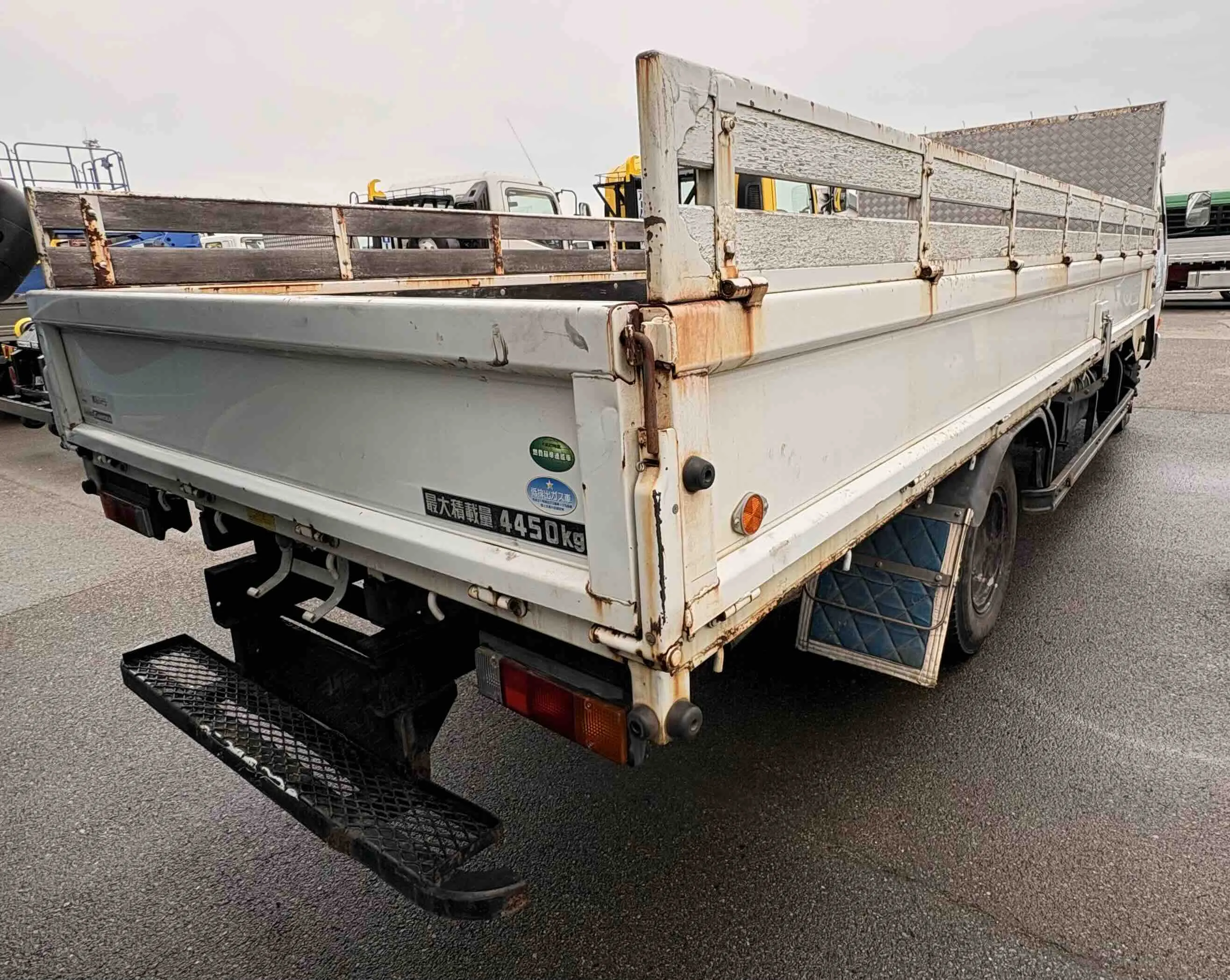 Mitsubishi Fuso Canter 