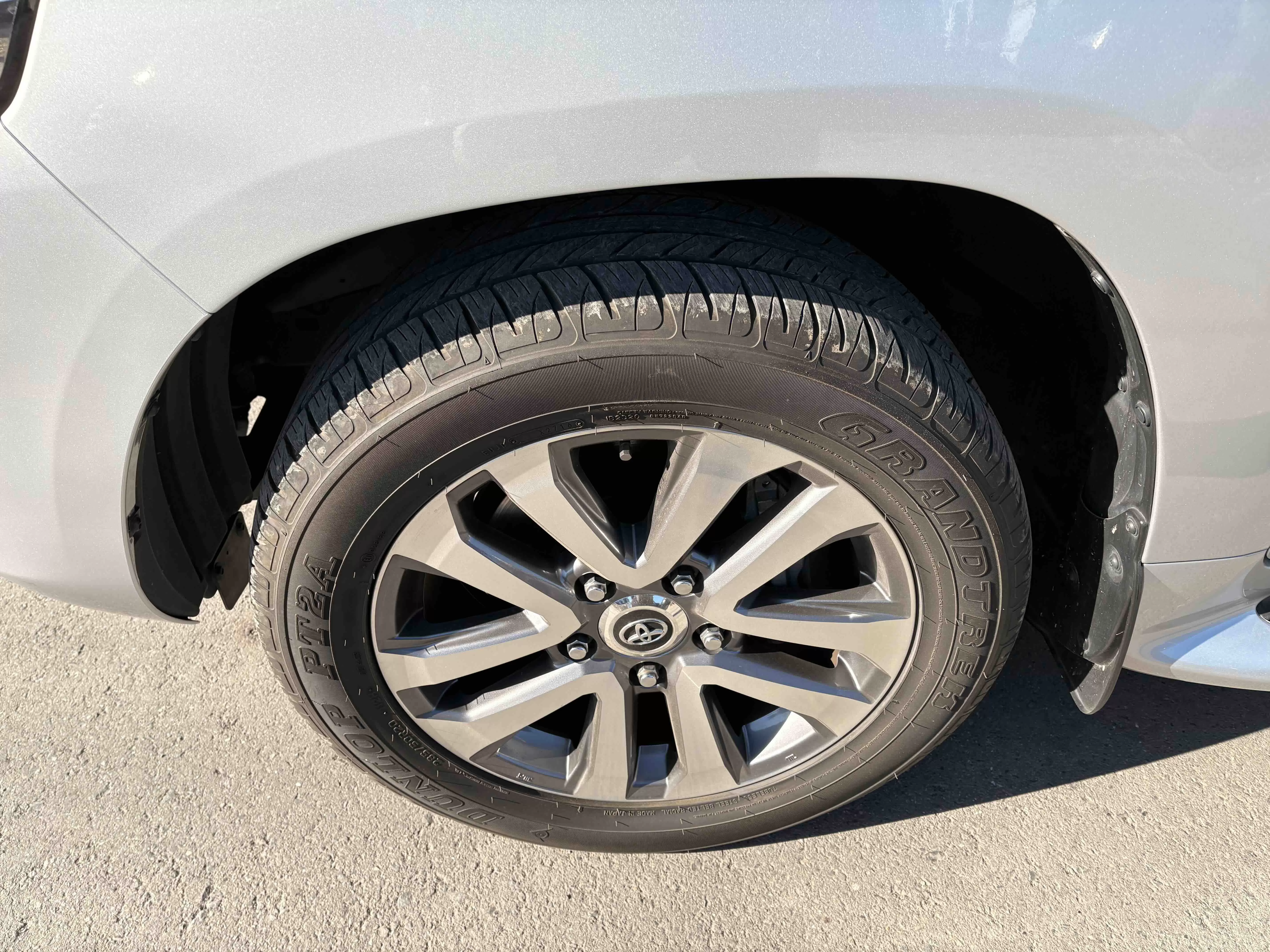 TOYOTA LANDCRUISER 4WD V8