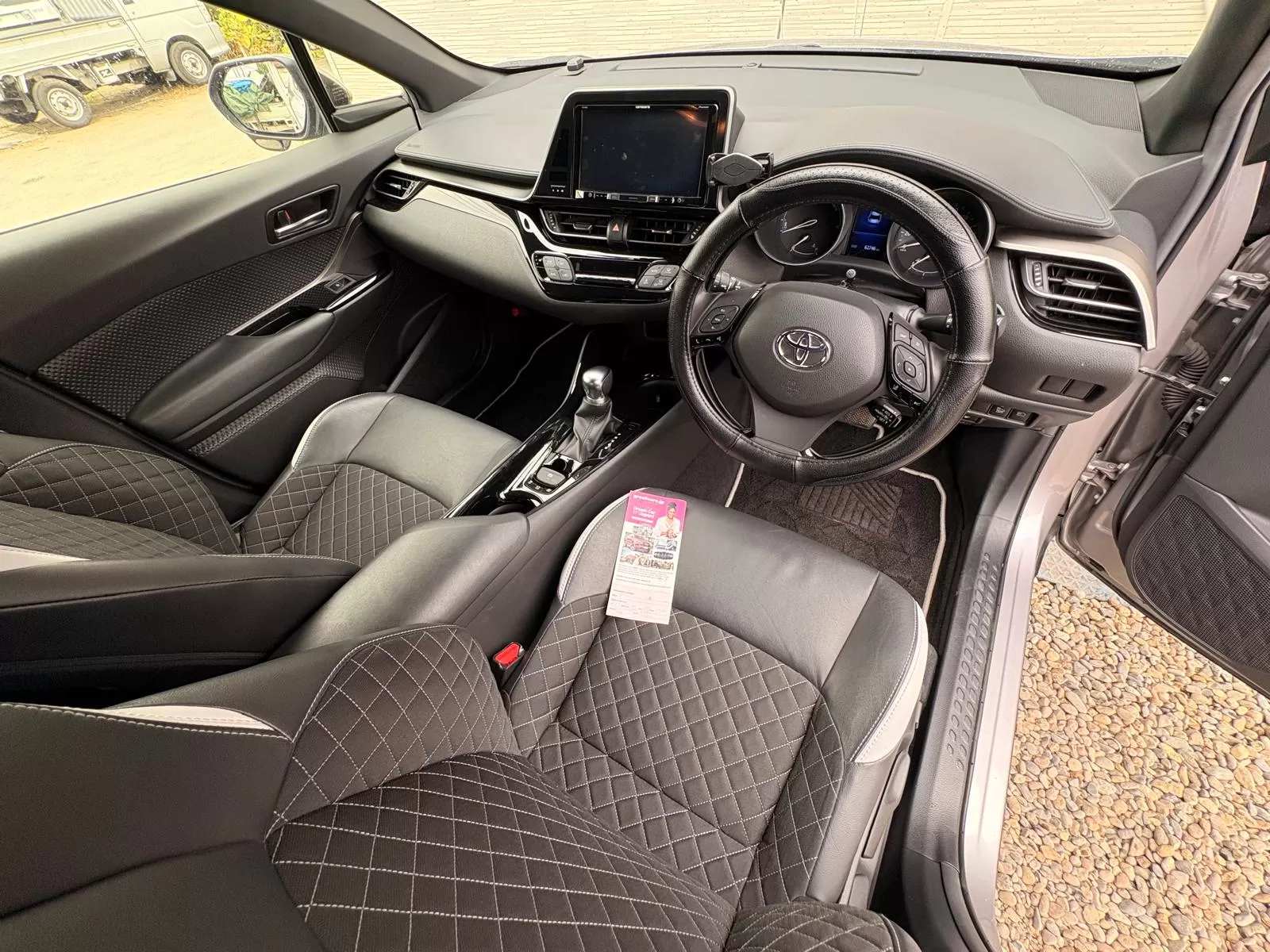 TOYOTA C-HR G MODE NERO