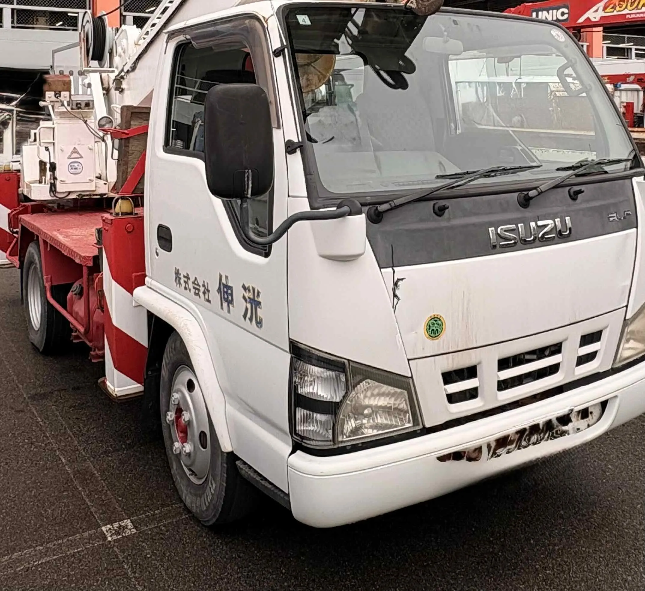 Isuzu Elf Truck
