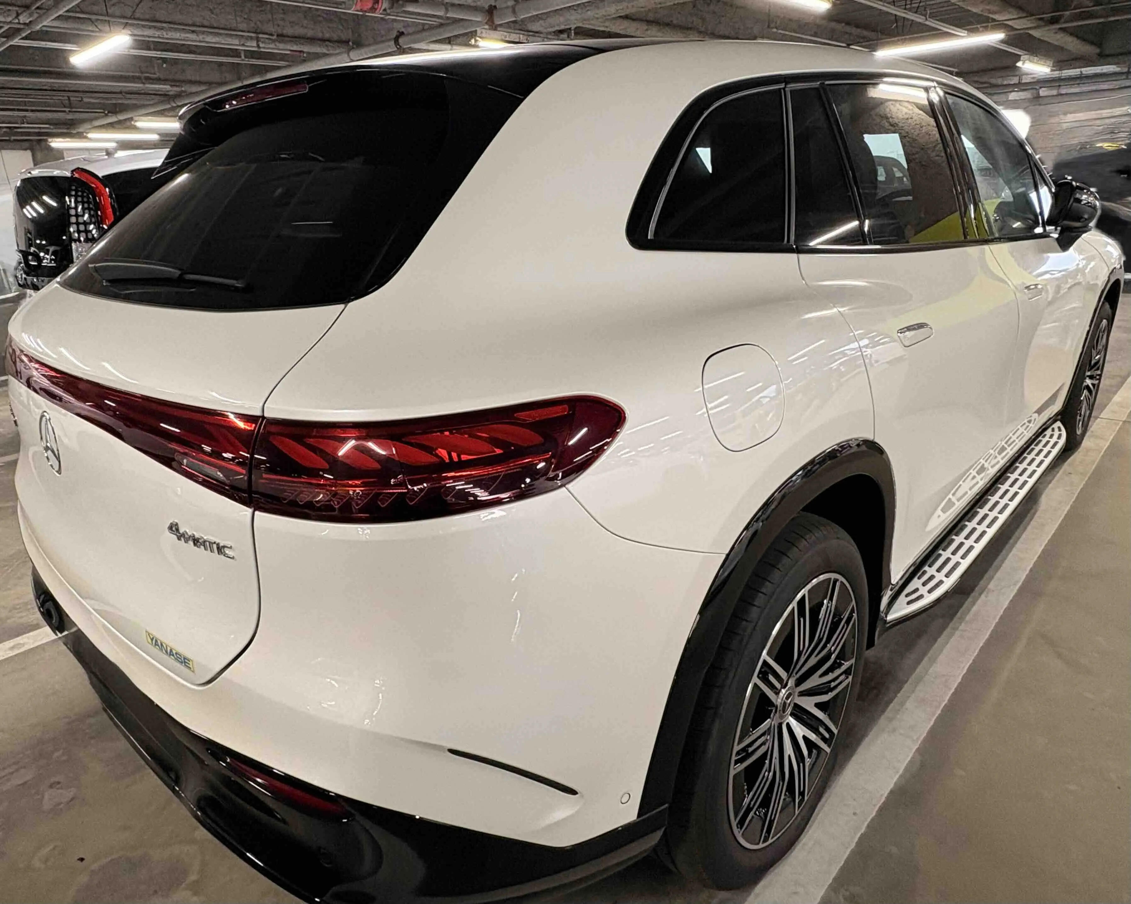 Mercedes Benz EQS SUZ 4D 4Wd